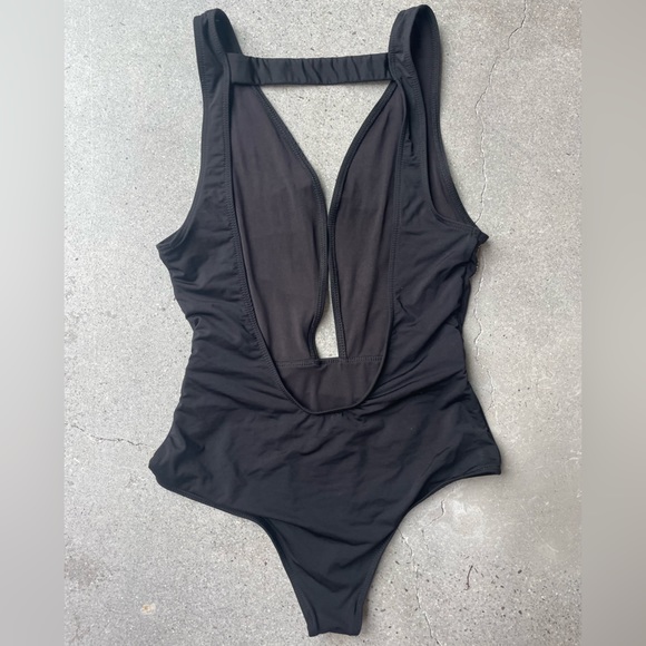 Beach Riot One Piece - Picture 2 of 4